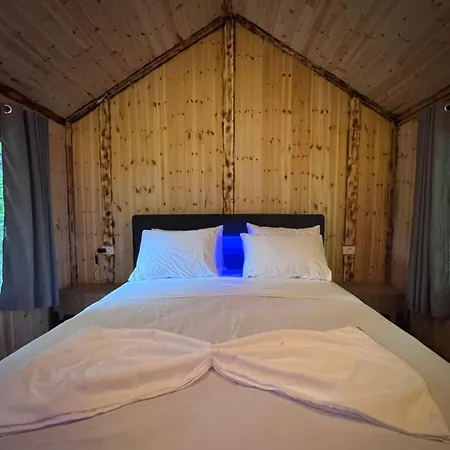 Private Flori Gerendaház *