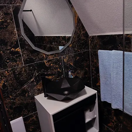 بيت خشبي Private Flori