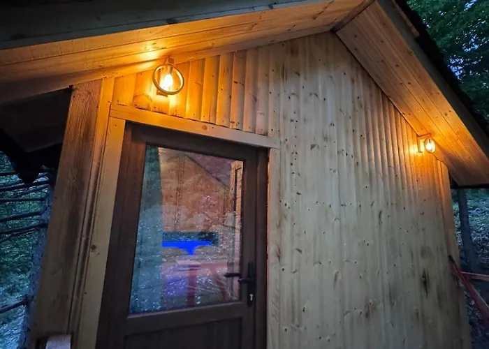 Jaktstuga Private Flori *