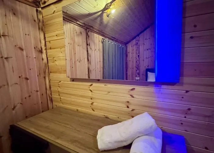 Private Flori Jaktstuga Valbona